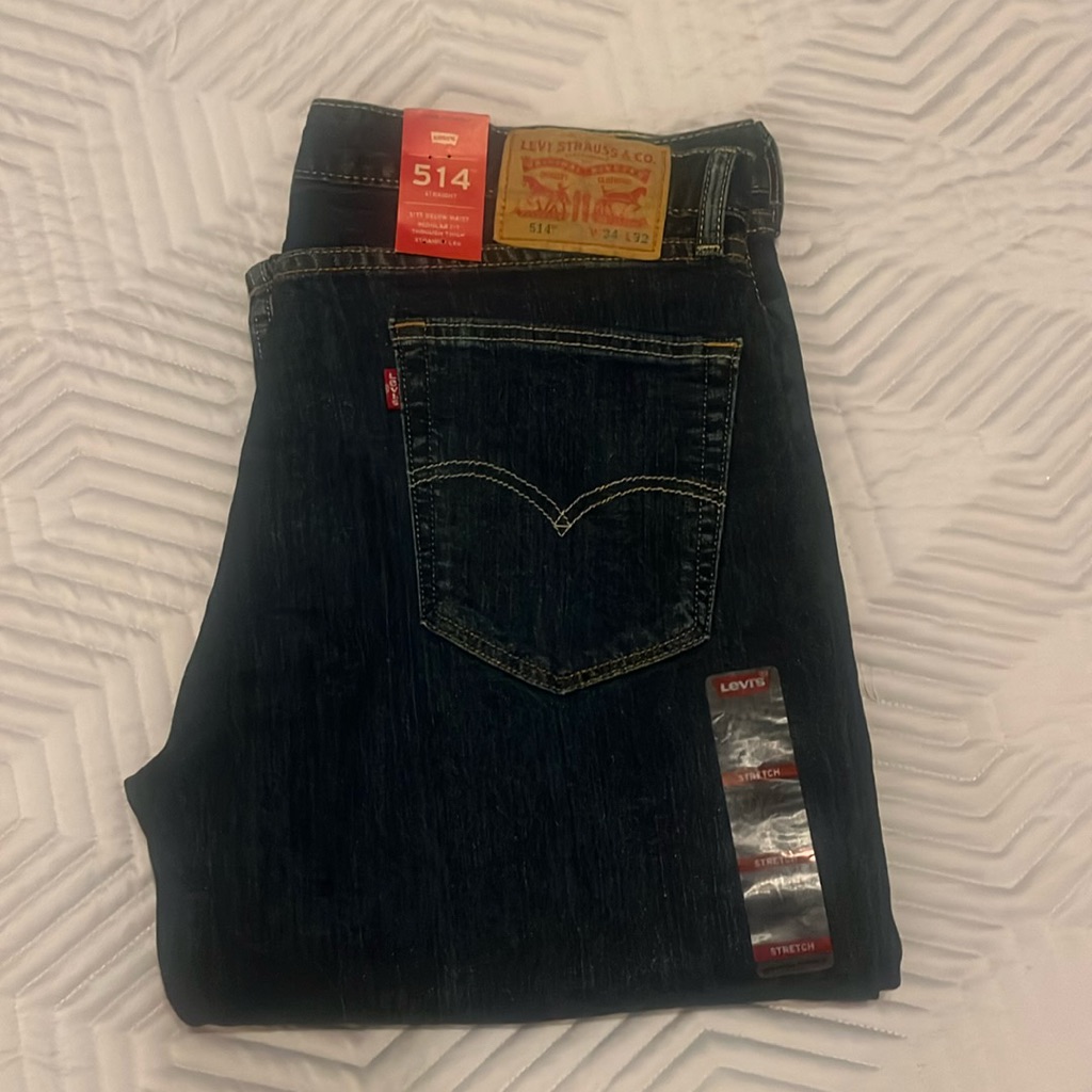 Brand New Levis Straight Leg With Tags